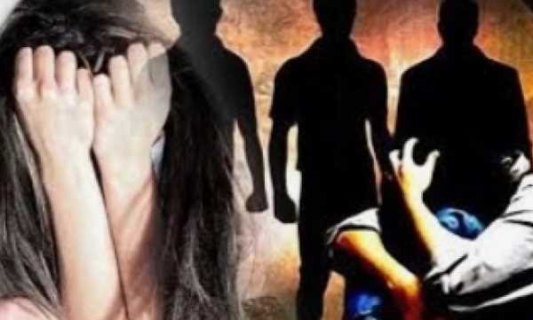 हैदराबाद में एक और नाबालिग लड़की से सामूहिक दुष्कर्म हैदराबाद में एक और नाबालिग लड़की से सामूहिक दुष्कर्म